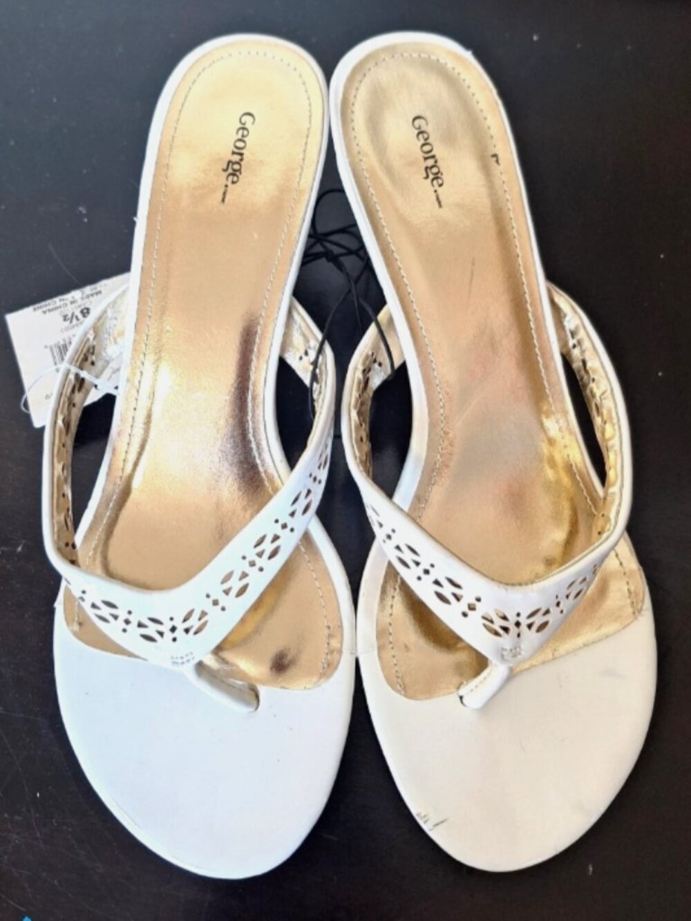 GEORGE WHITE KITTEN HEEL SIP ON SANDALS SIZE 8.5 NWT